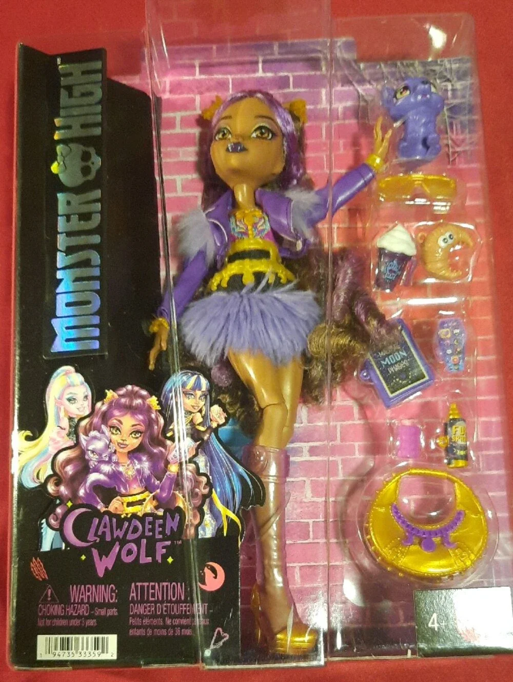 Monster High Clawdeen Wolf Doll in Purple Gold Outfit with Accessories